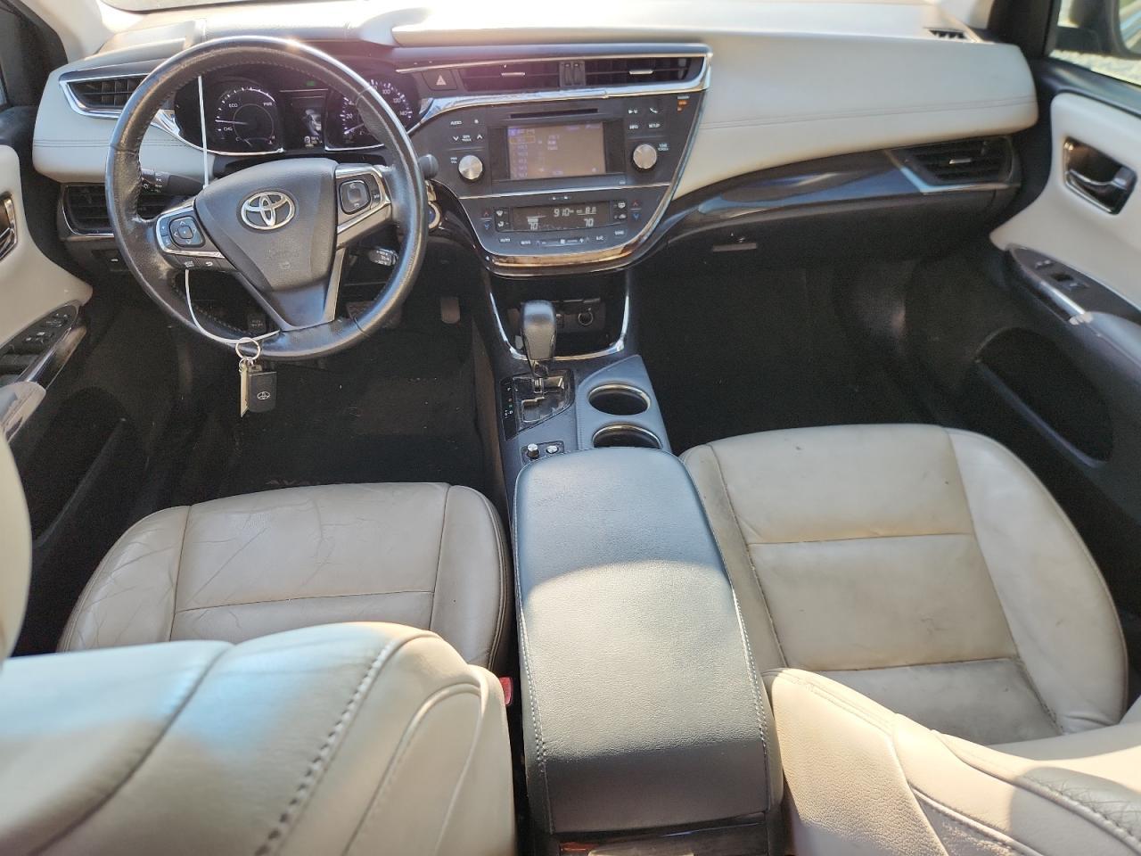 2013 TOYOTA Avalon