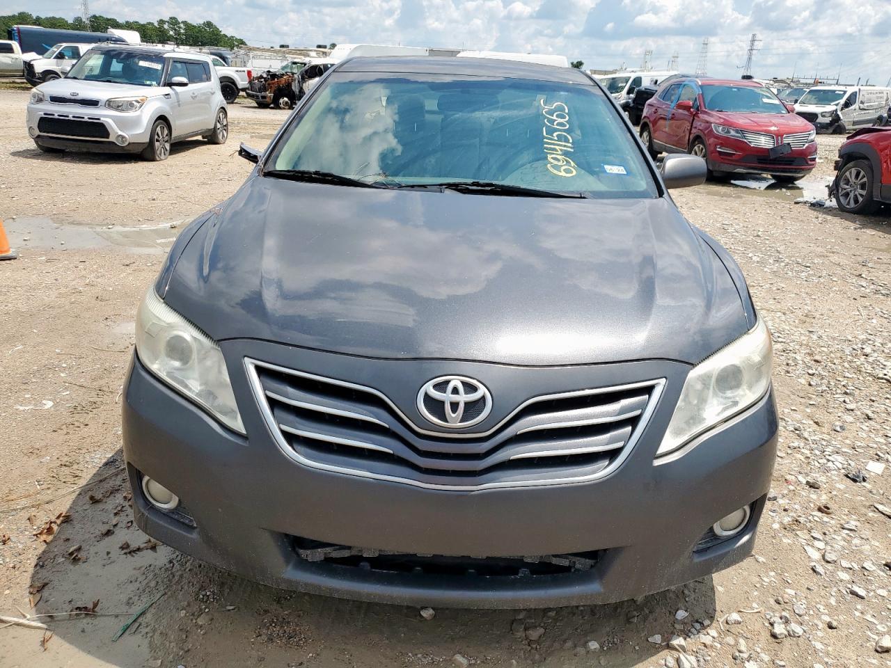 2010 TOYOTA CAMRY