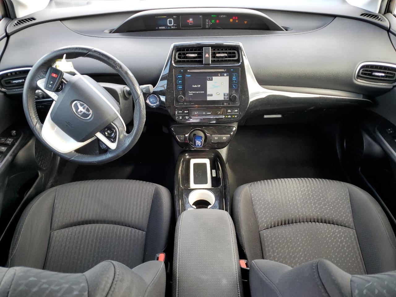 2016 TOYOTA PRIUS