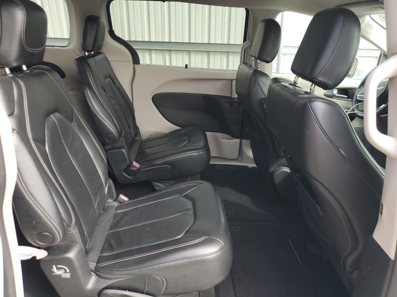 2022 CHRYSLER Pacifica