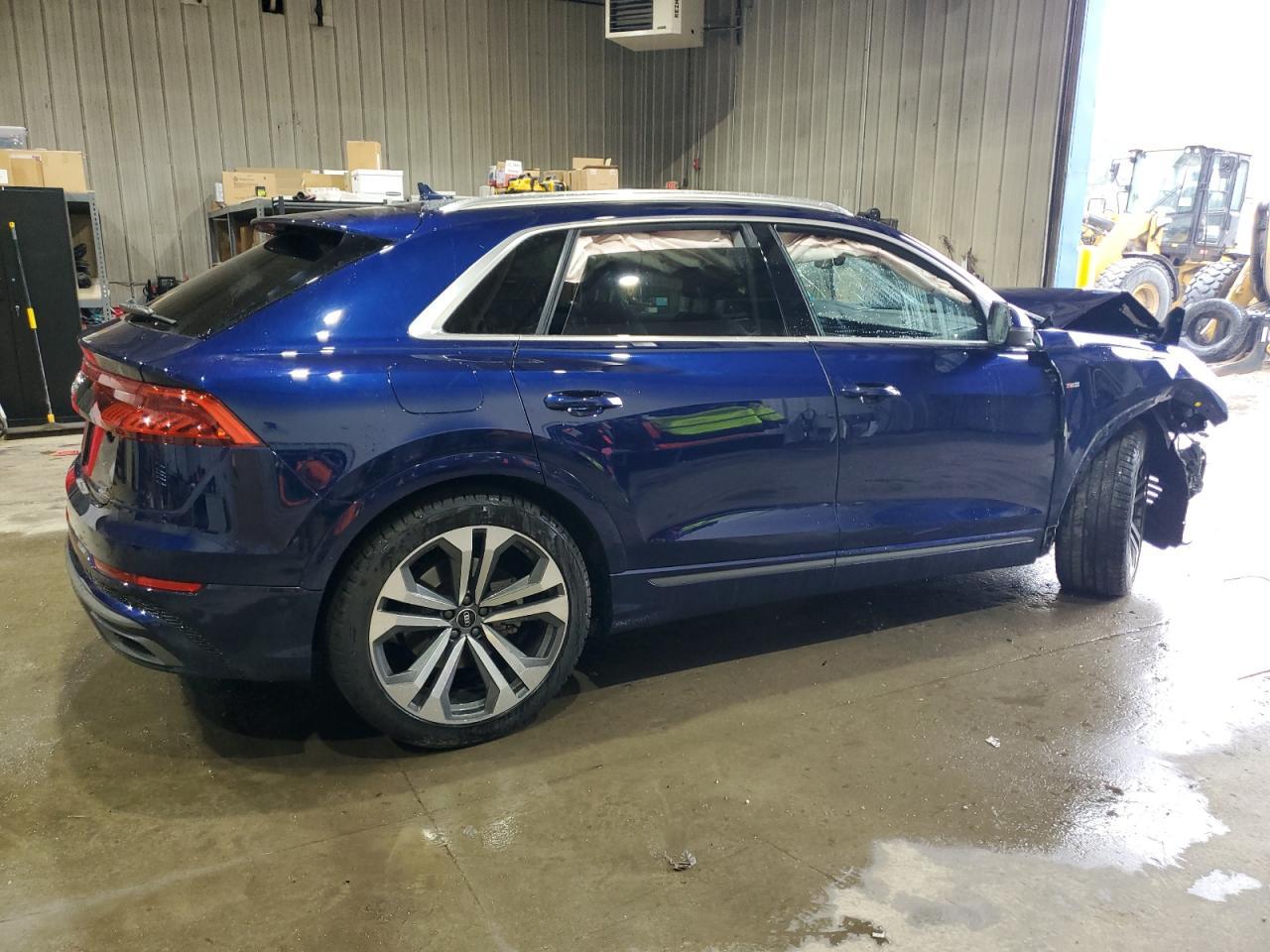 2022 AUDI Q8