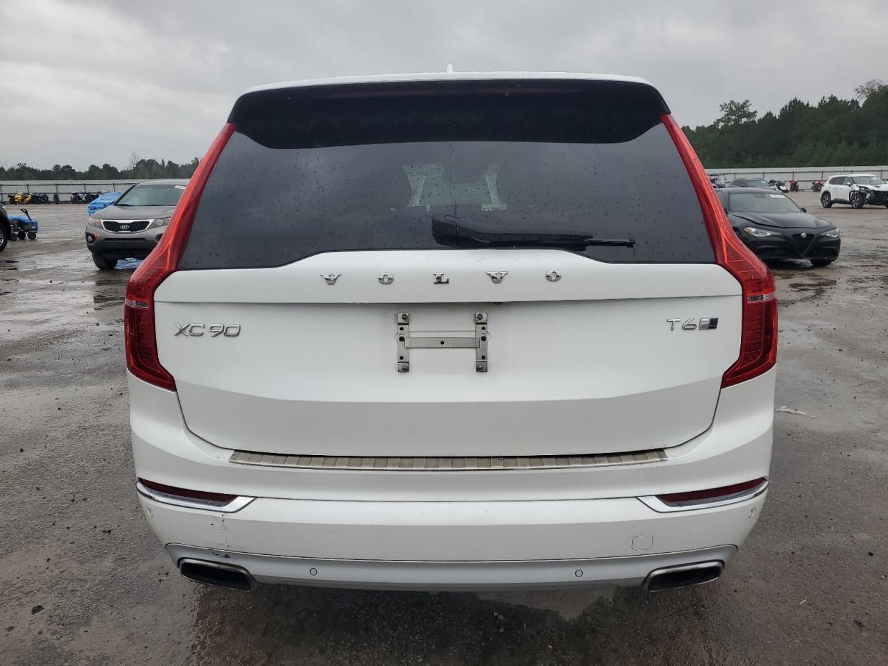 2016 VOLVO XC90