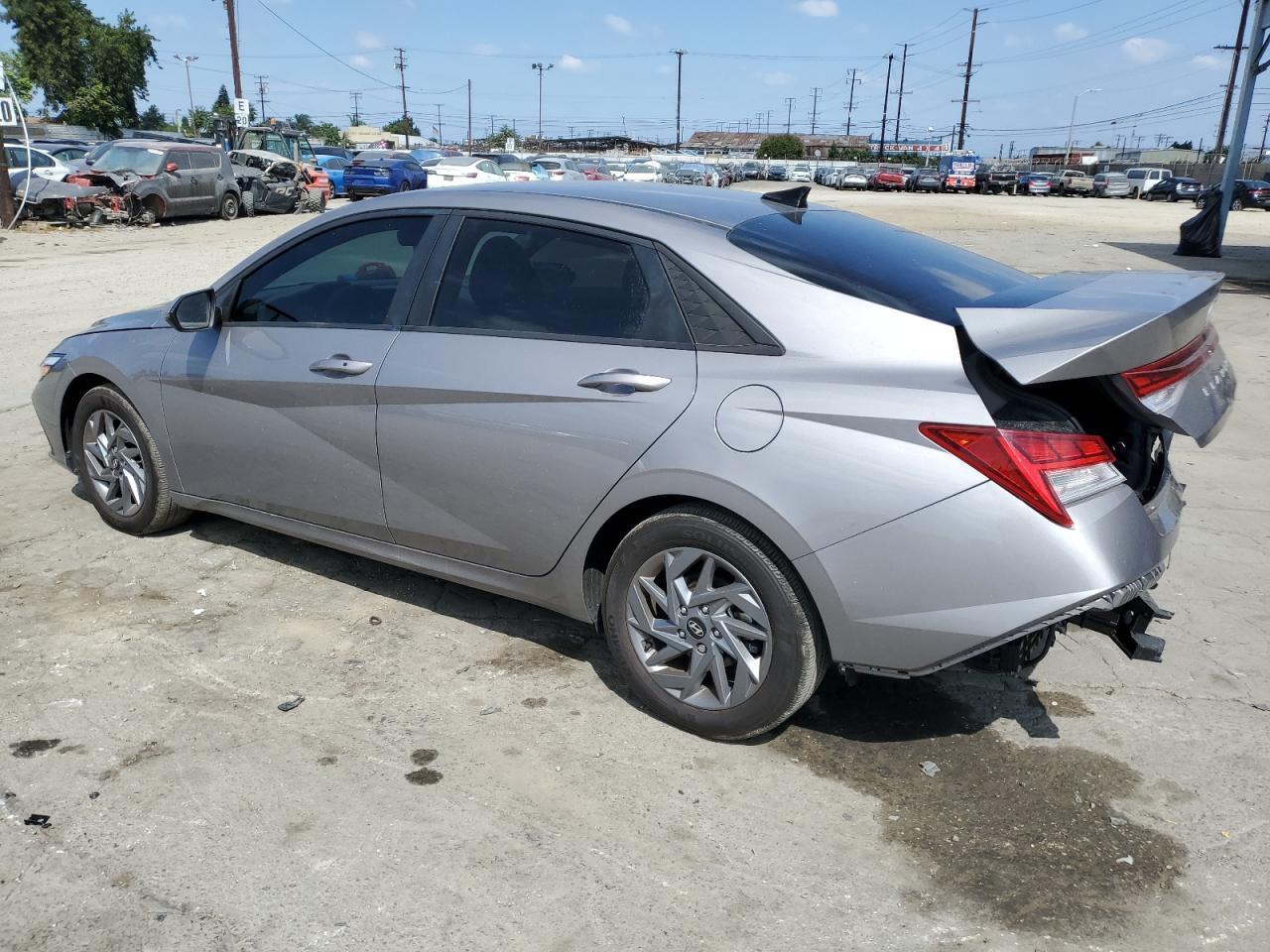 2024 HYUNDAI ELANTRA