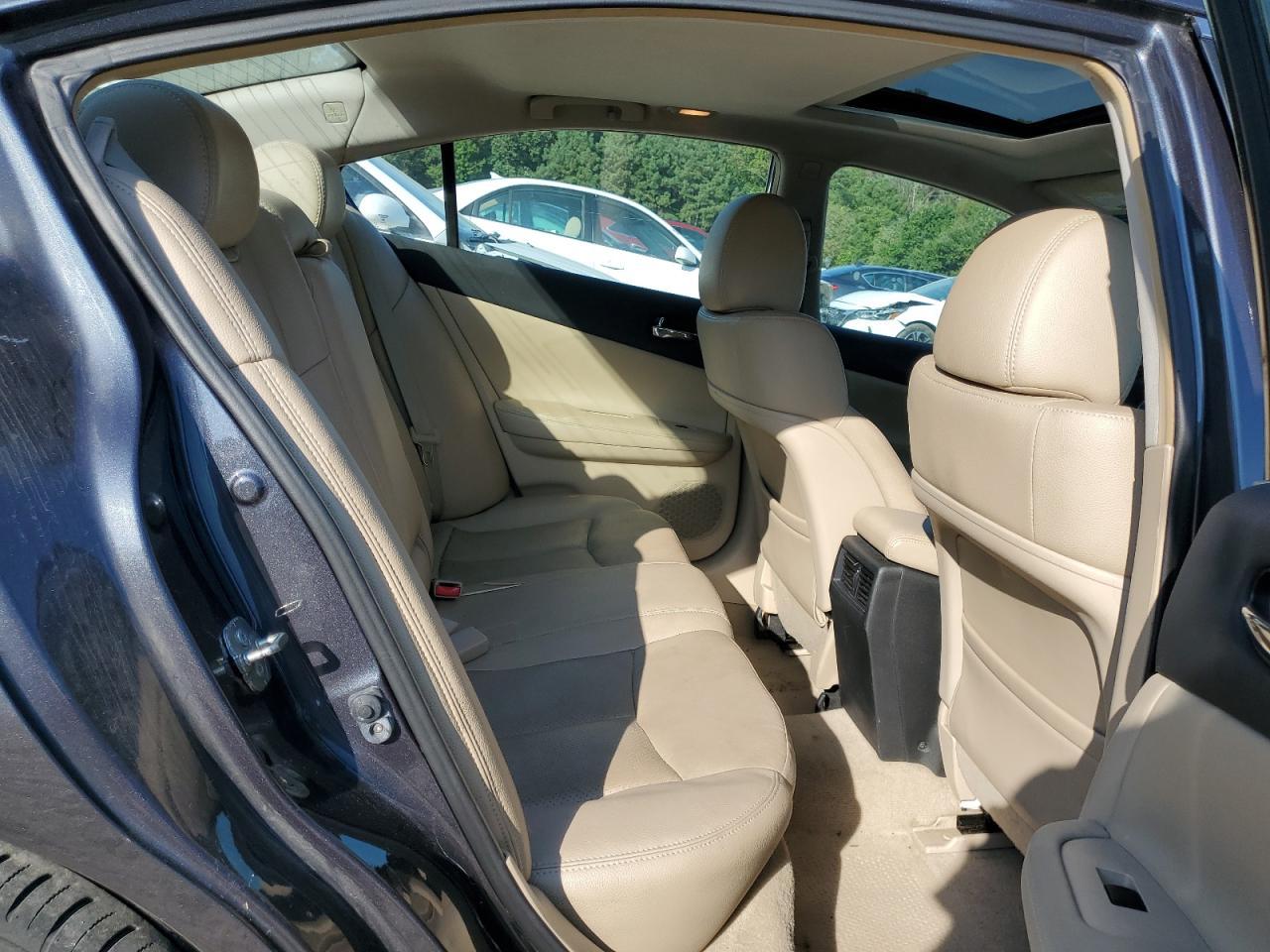 2013 NISSAN Maxima