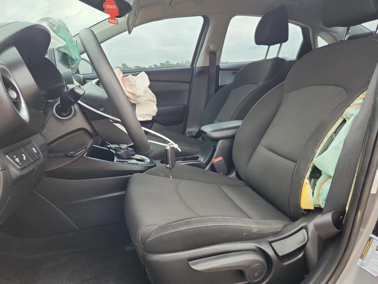 2023 KIA FORTE