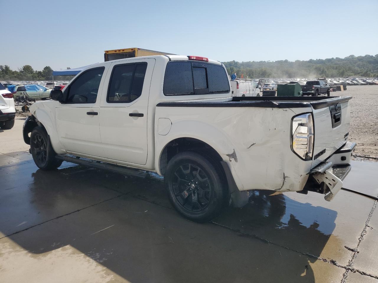 2021 NISSAN Frontier
