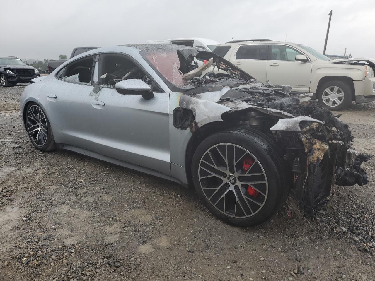 2021 PORSCHE Taycan