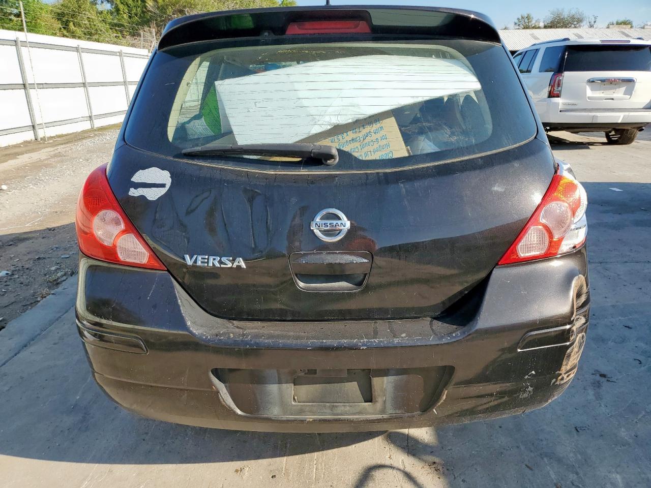 2012 NISSAN VERSA