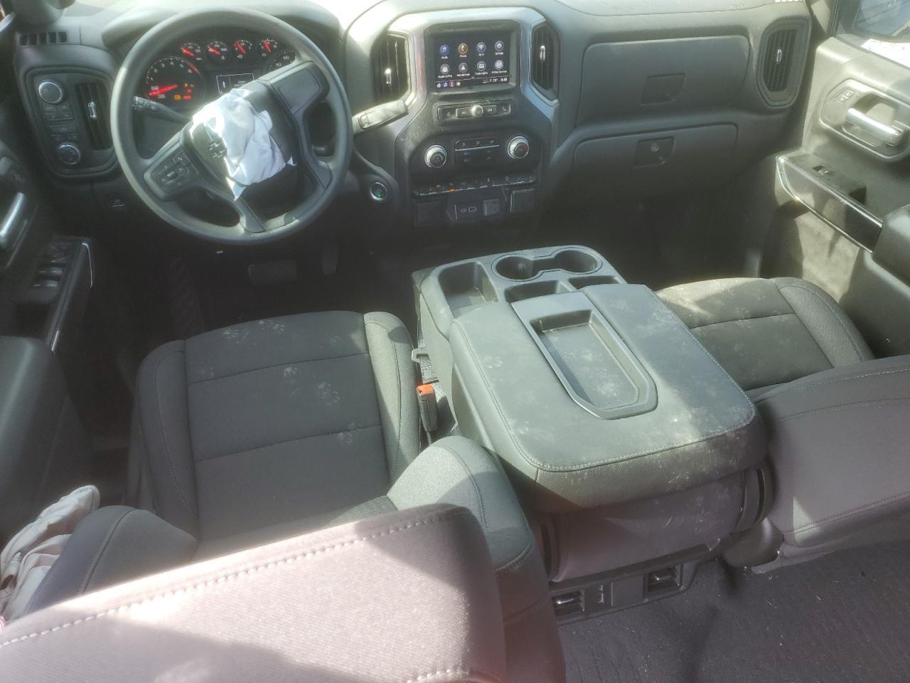 2025 CHEVROLET Silverado