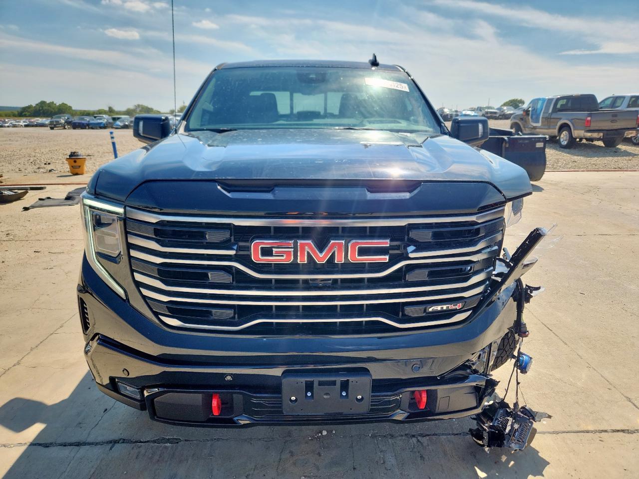 2025 GMC Sierra