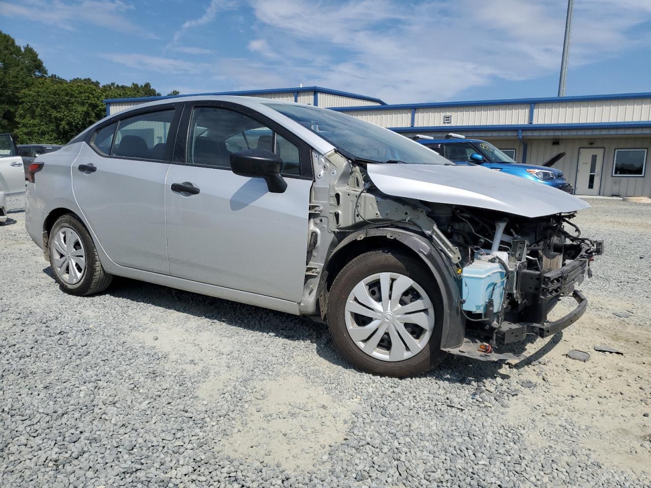 2023 NISSAN VERSA