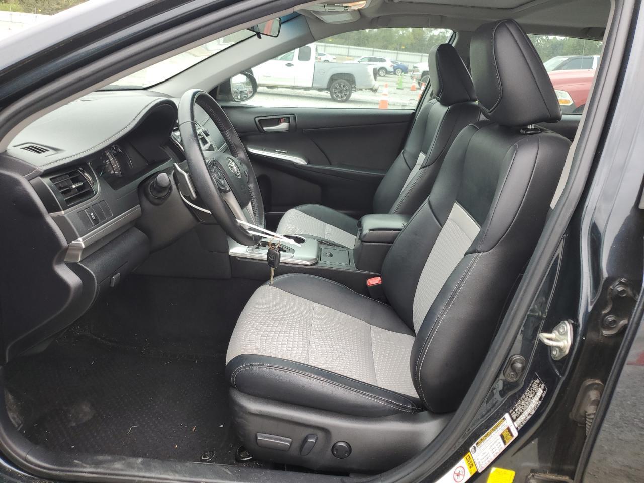 2014 TOYOTA CAMRY