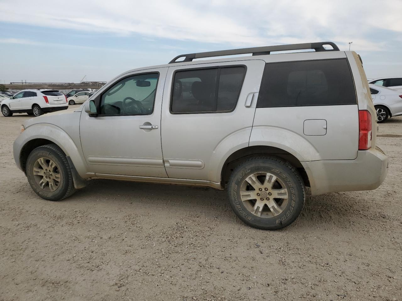 2010 NISSAN PATHFINDER
