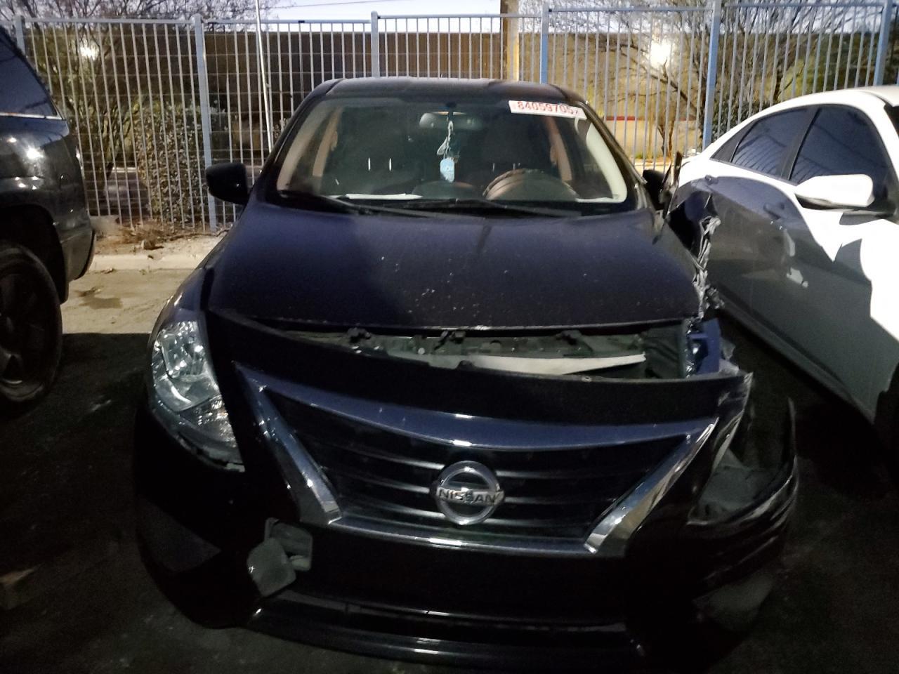 2016 NISSAN VERSA