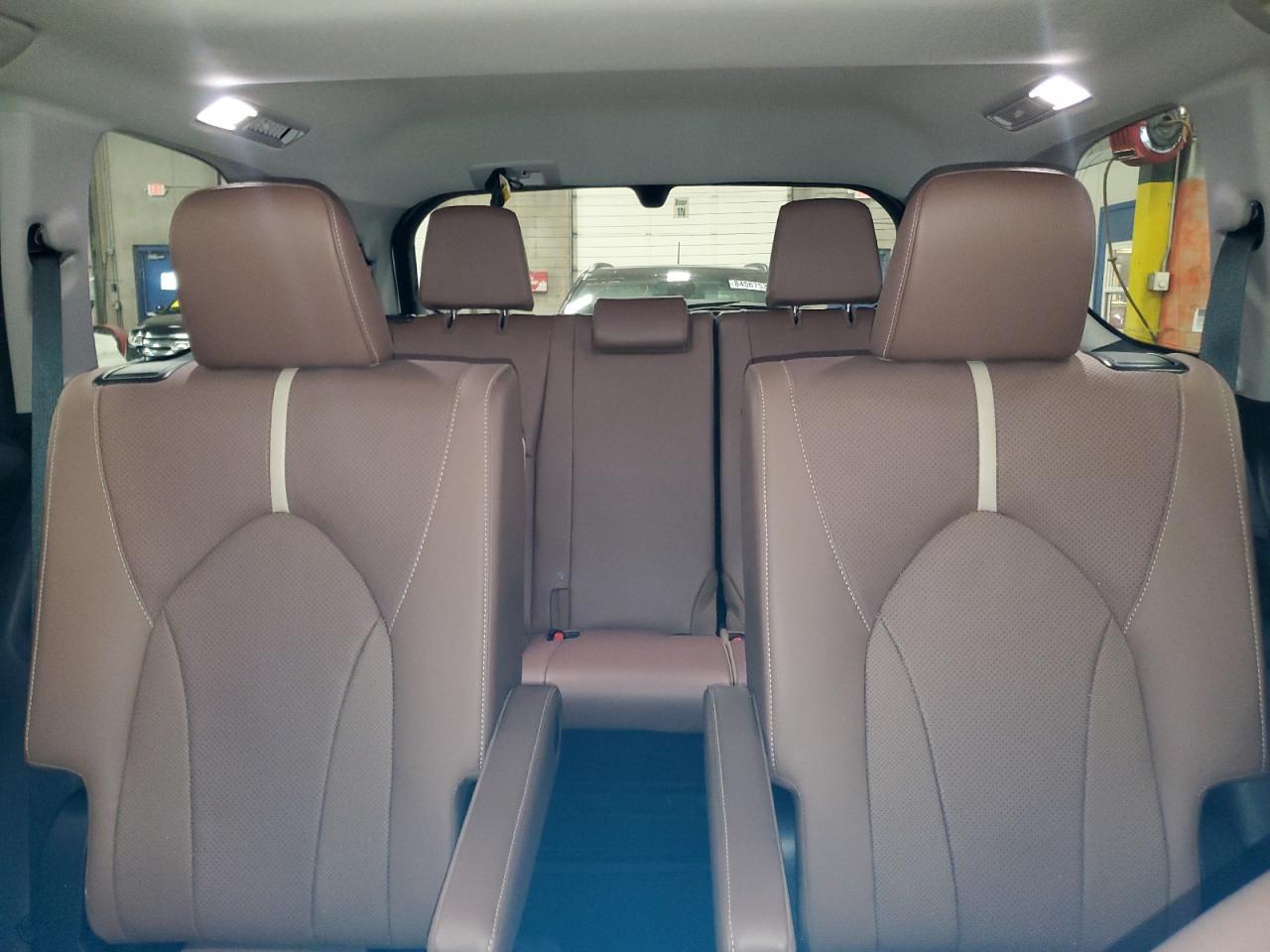 2024 TOYOTA HIGHLANDER