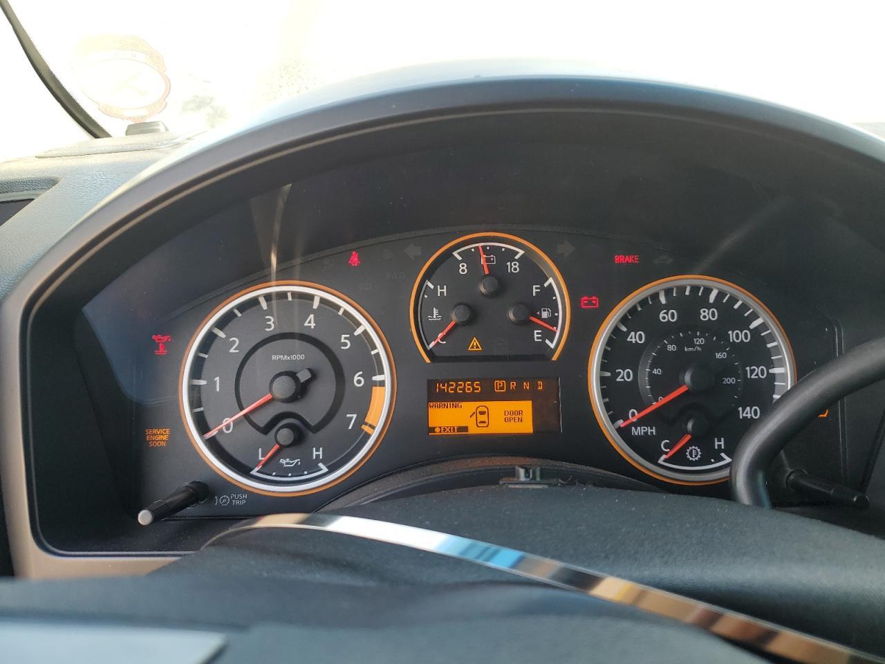 2010 NISSAN Titan