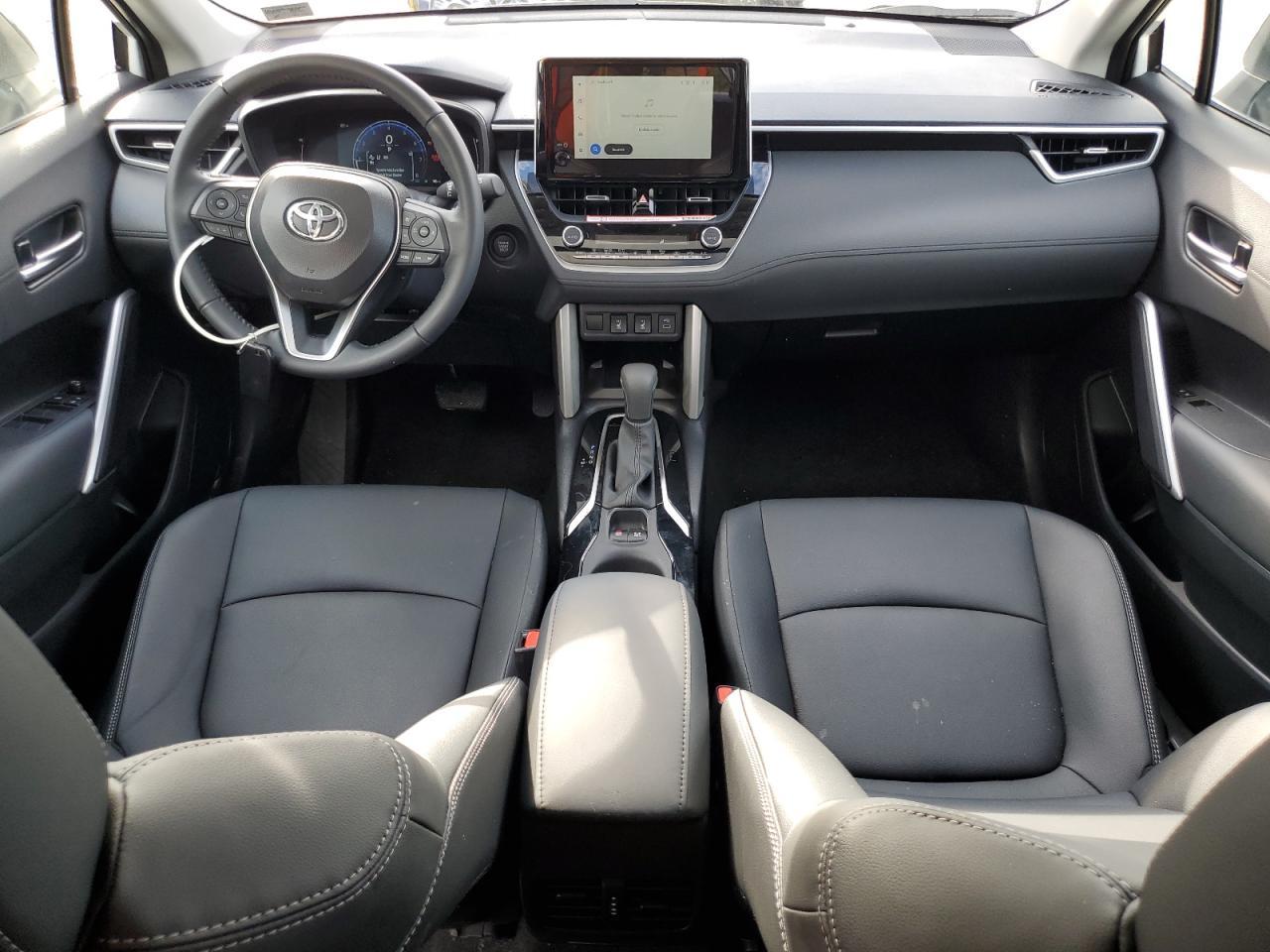2025 TOYOTA Corolla Cross