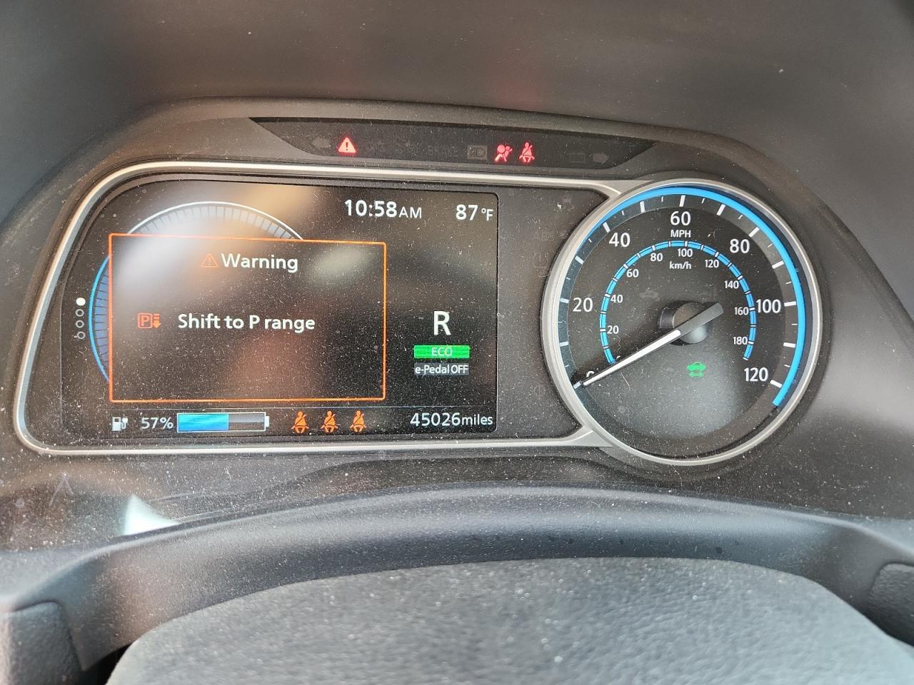 2025 NISSAN LEAF