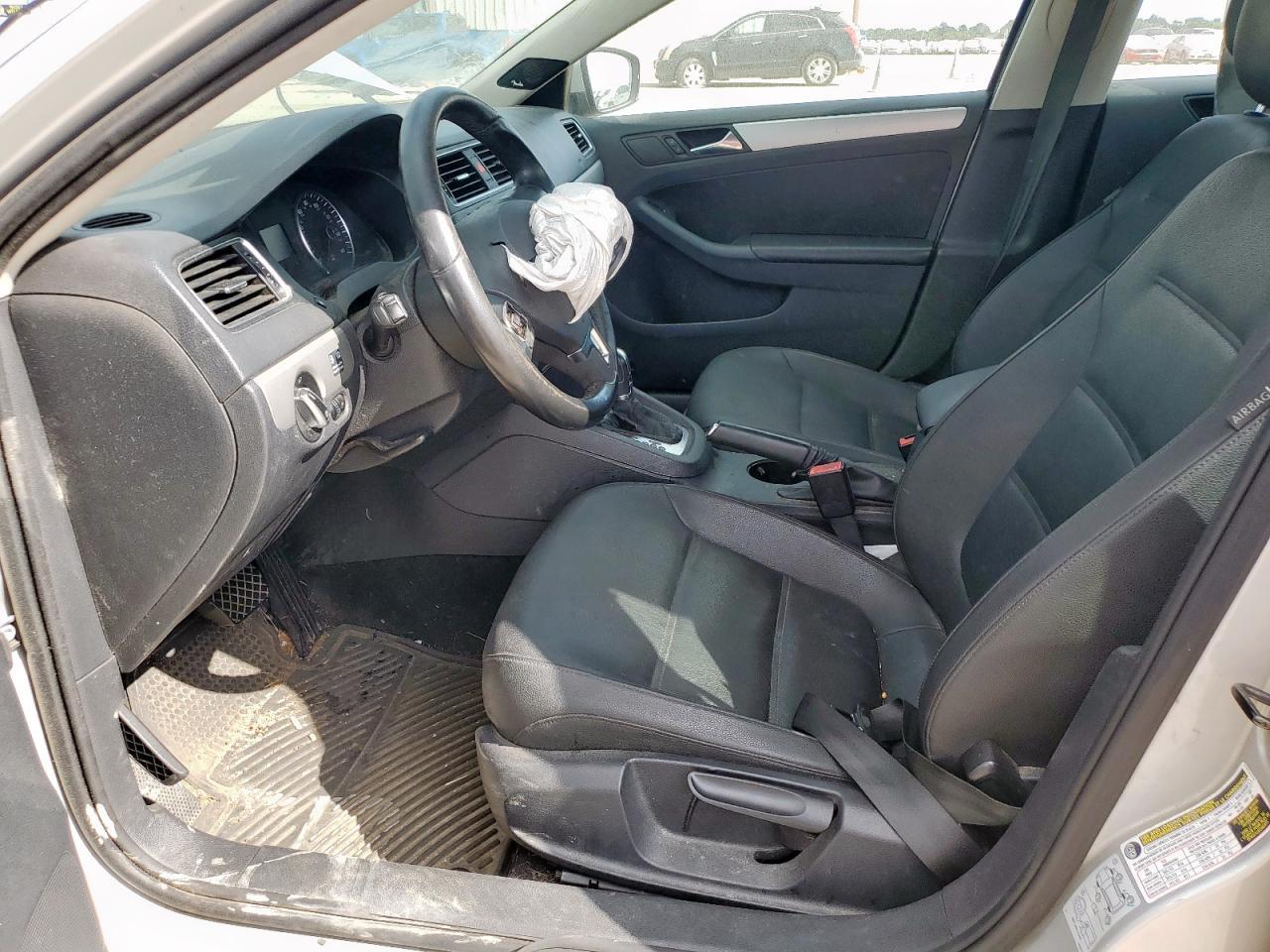 2012 VOLKSWAGEN JETTA