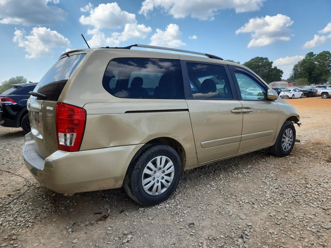 2011 KIA SEDONA