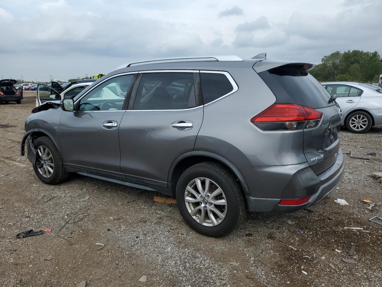 2017 NISSAN ROGUE