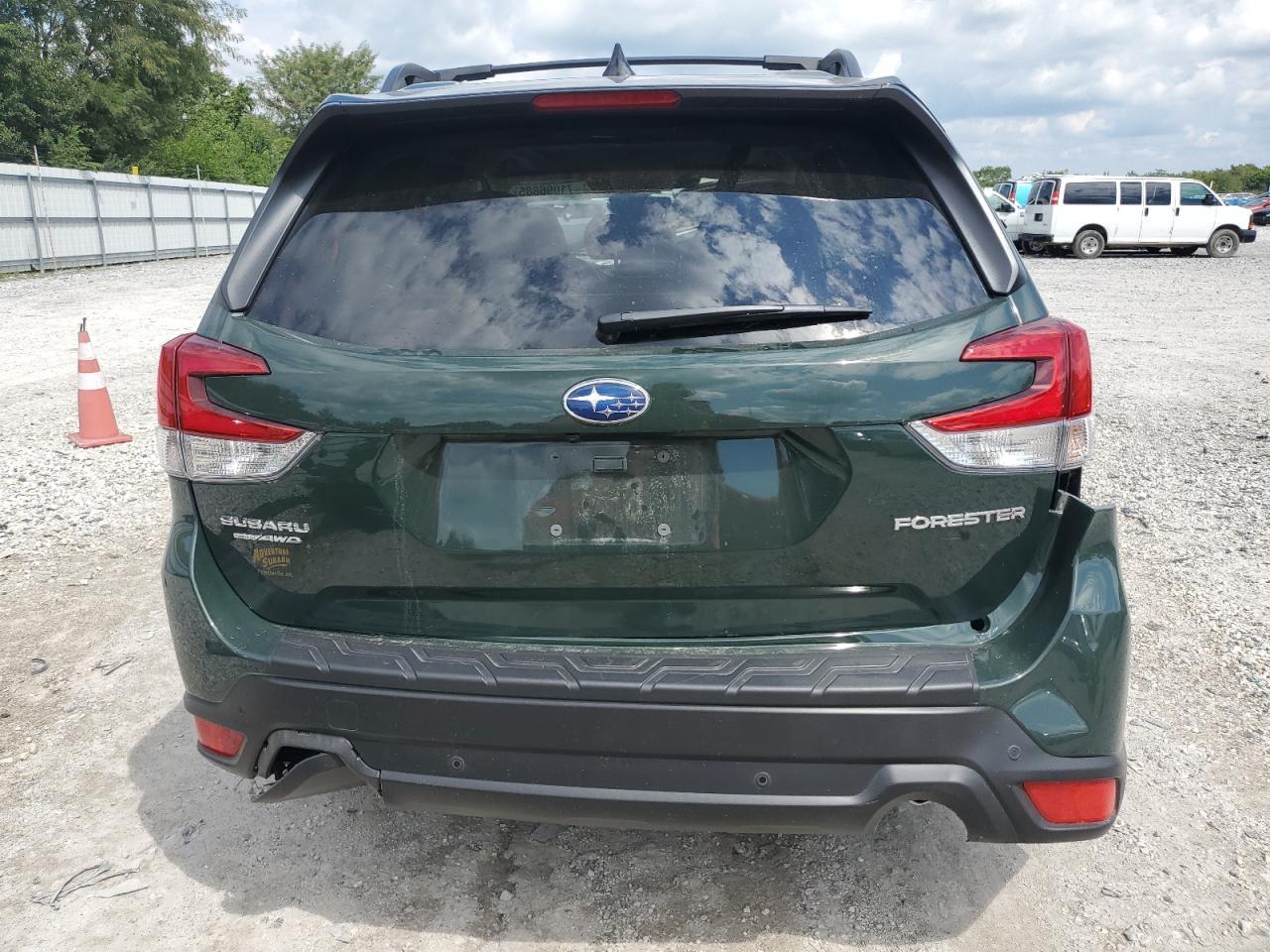2024 SUBARU FORESTER