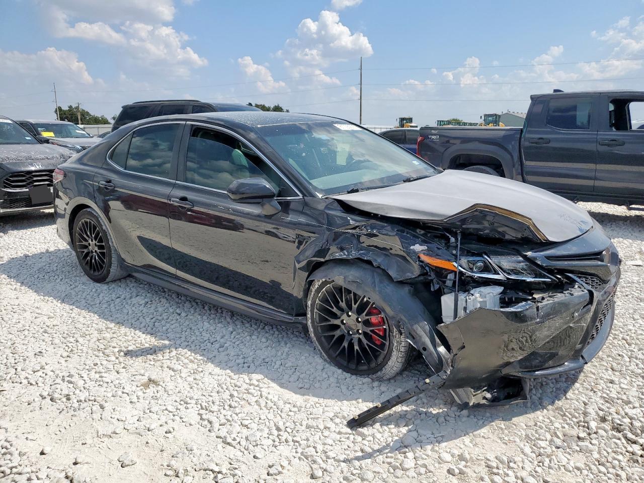 2019 TOYOTA CAMRY
