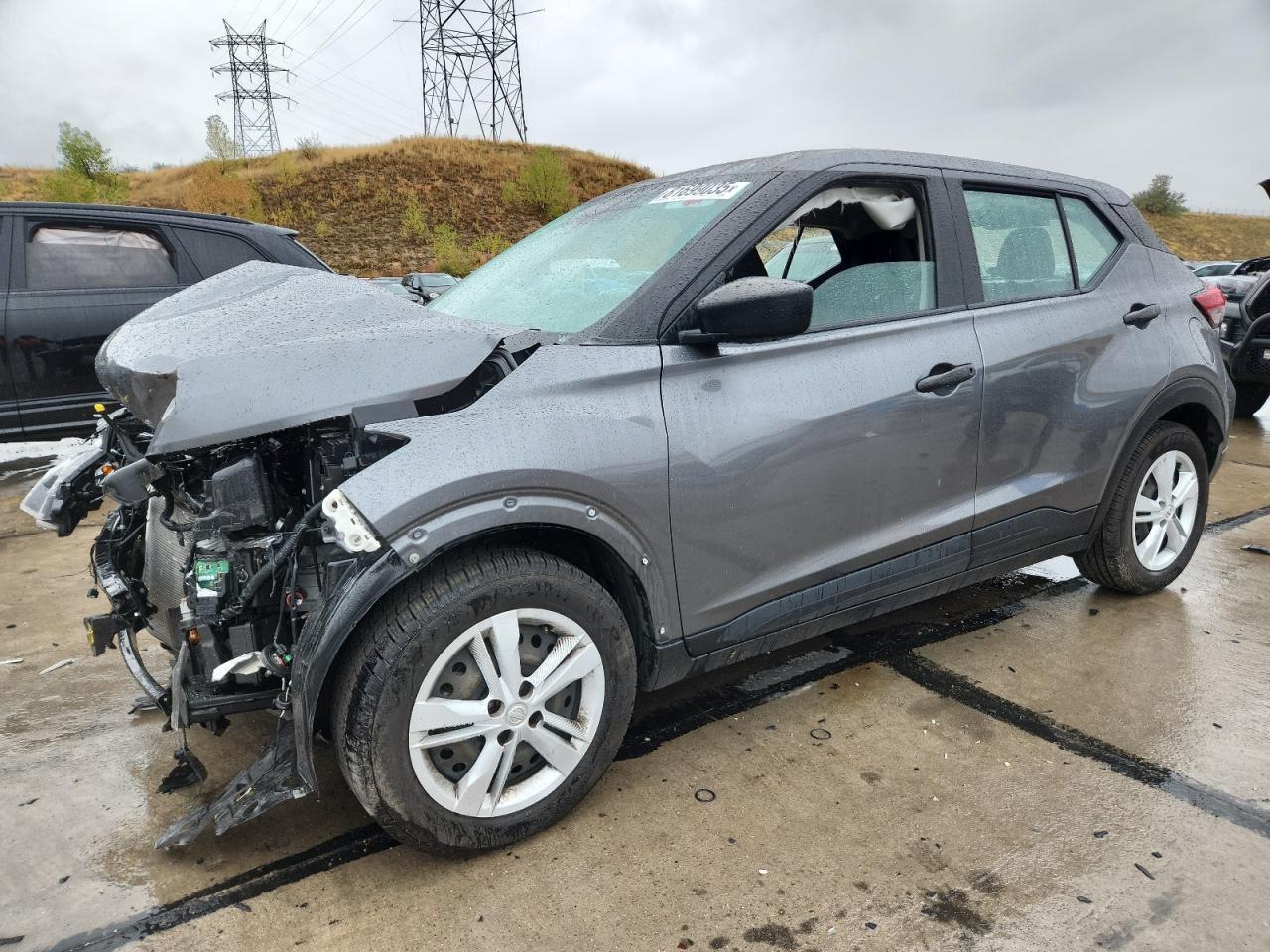 2023 NISSAN KICKS