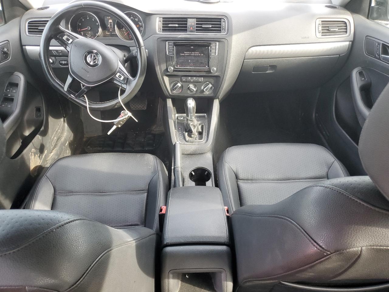 2017 VOLKSWAGEN JETTA