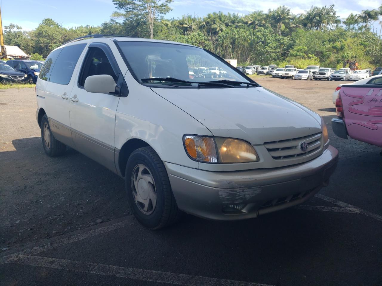 2002 TOYOTA SIENNA