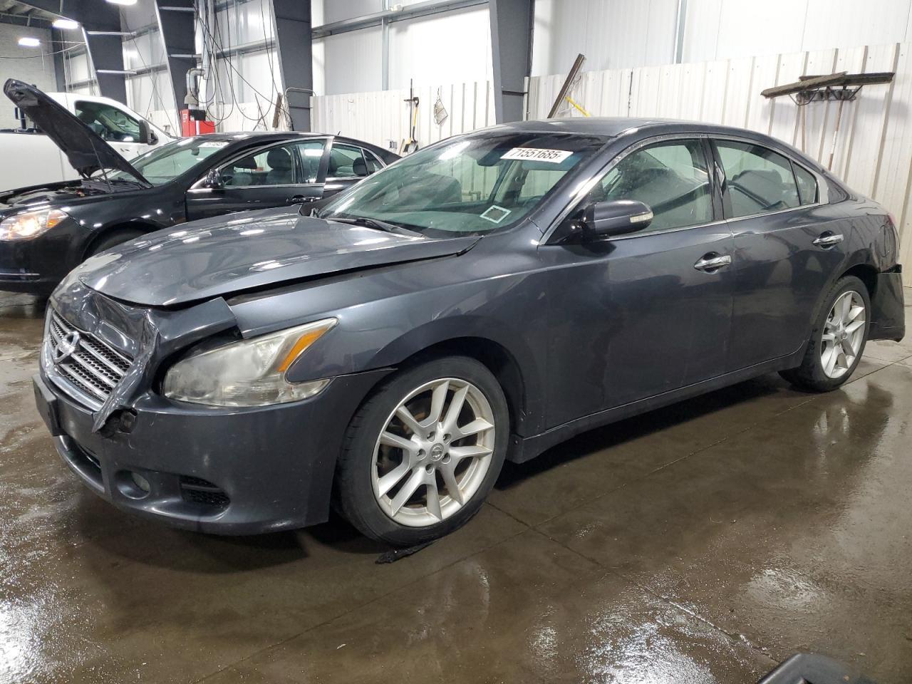 2009 NISSAN Maxima