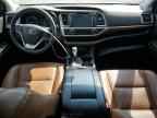 2017 TOYOTA HIGHLANDER