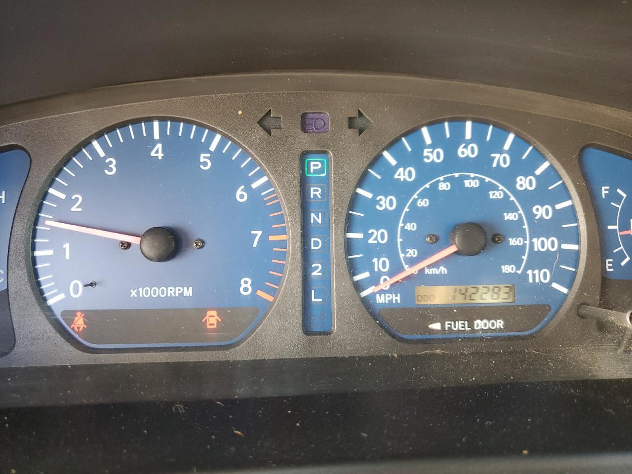 2002 TOYOTA SIENNA