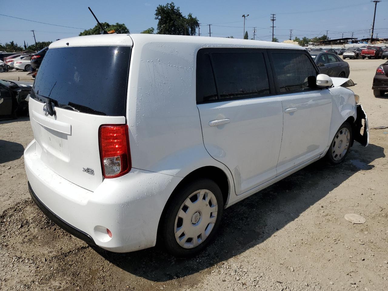 2015 TOYOTA SCION