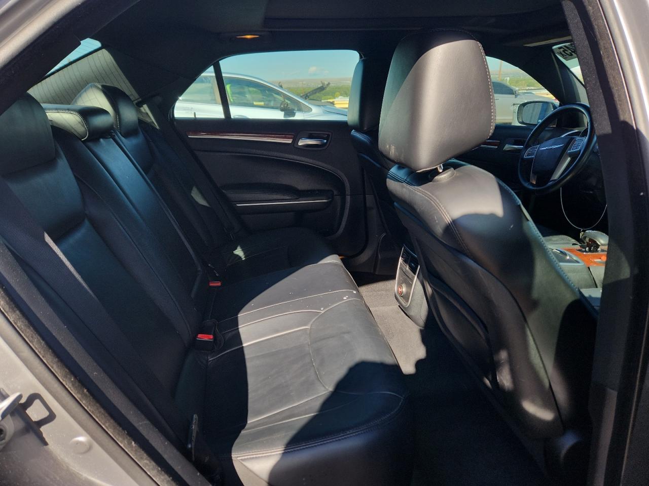 2014 CHRYSLER 300