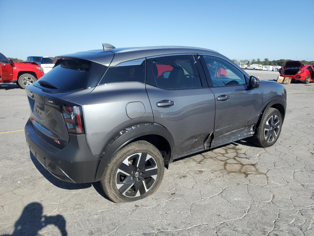2025 NISSAN KICKS