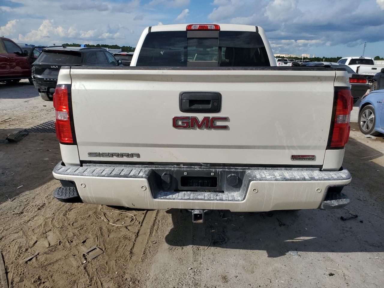 2015 GMC Sierra