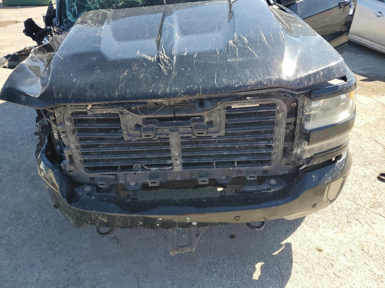 2018 CHEVROLET Silverado