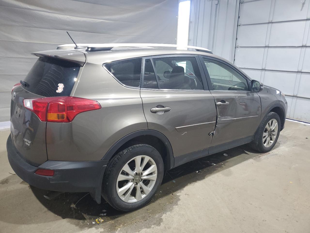 2015 TOYOTA RAV4