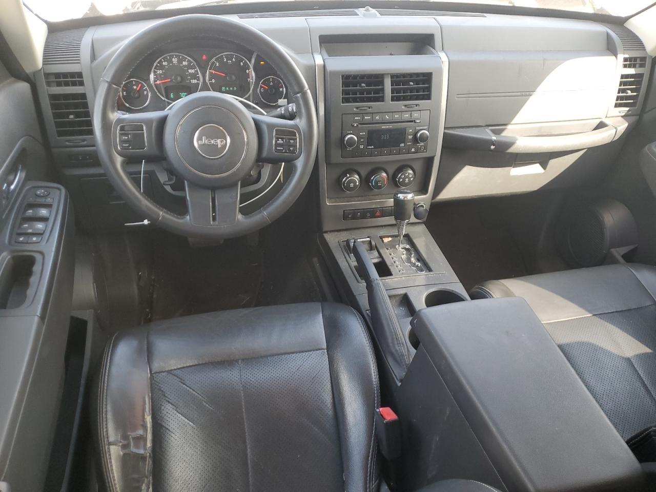 2011 JEEP Liberty