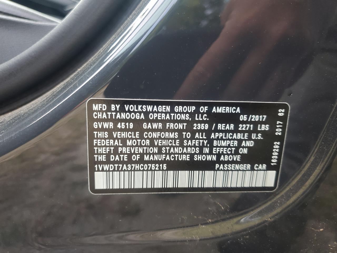 2017 VOLKSWAGEN Passat