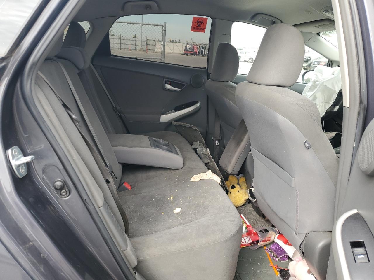 2011 TOYOTA PRIUS