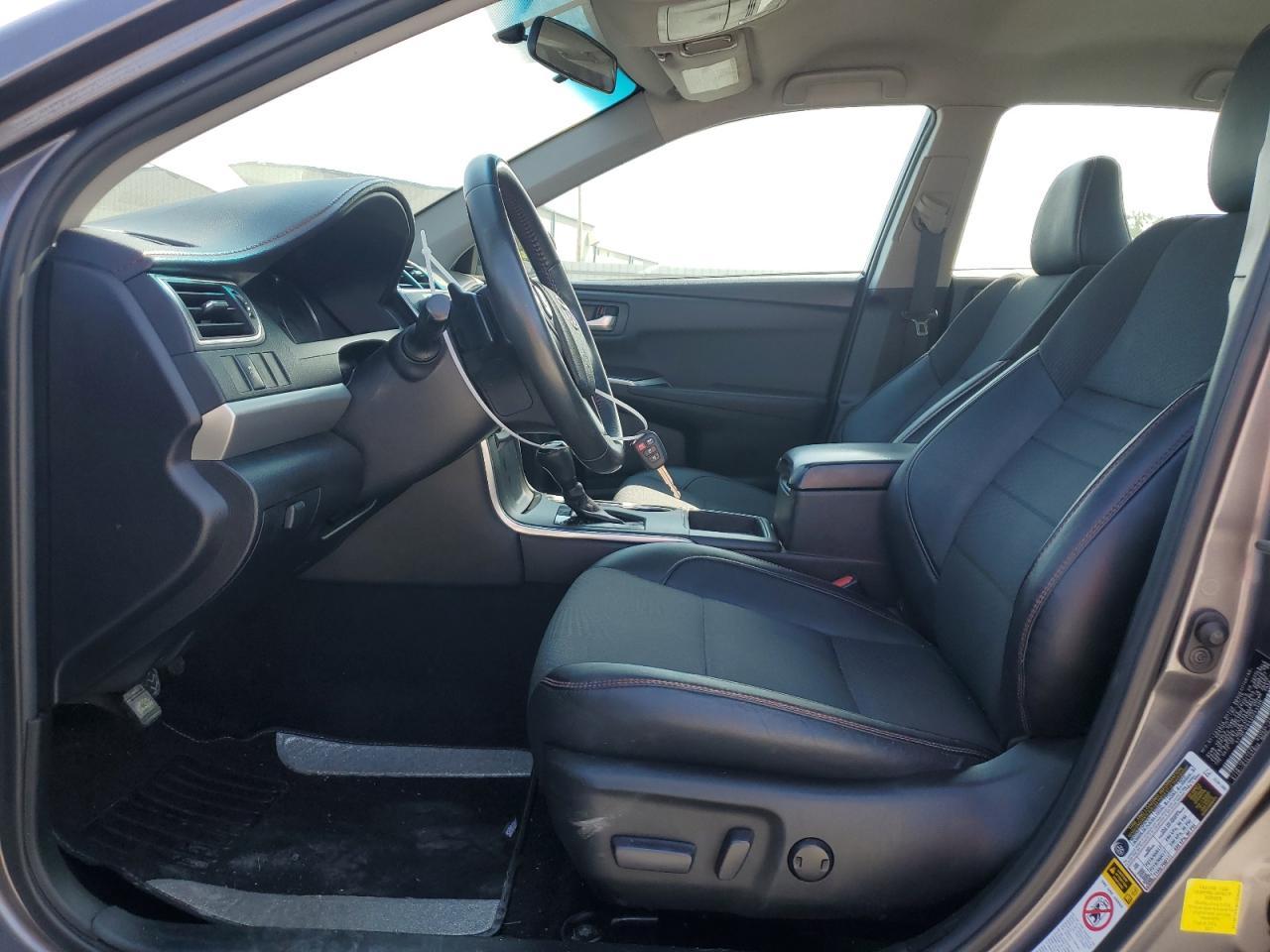 2016 TOYOTA CAMRY