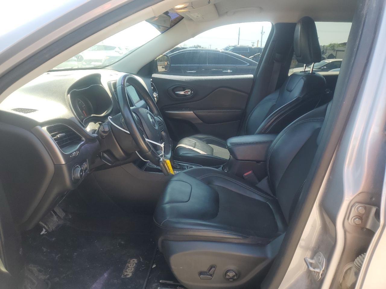 2019 JEEP CHEROKEE