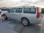 2005 VOLVO V70