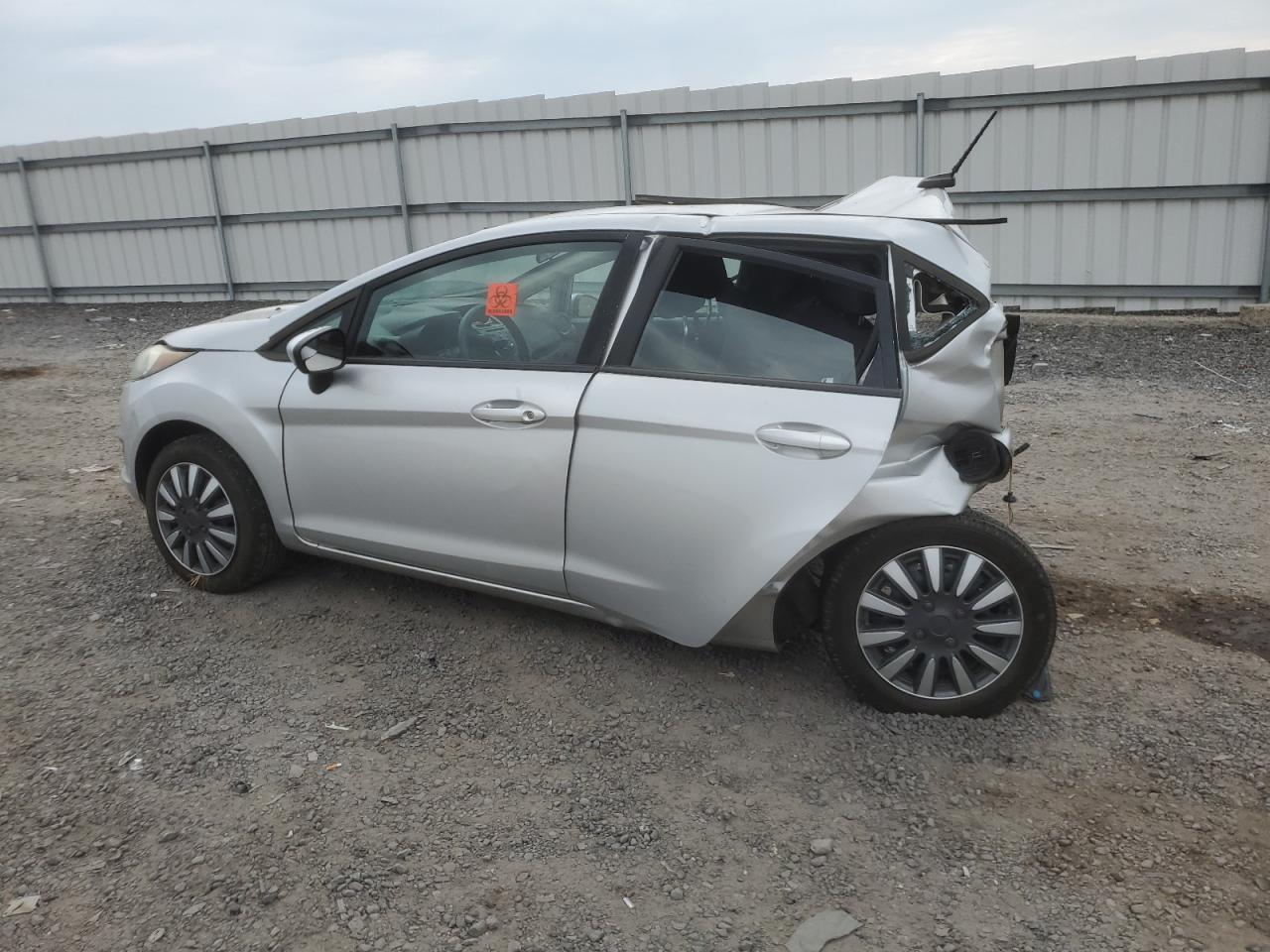 2016 FORD Fiesta