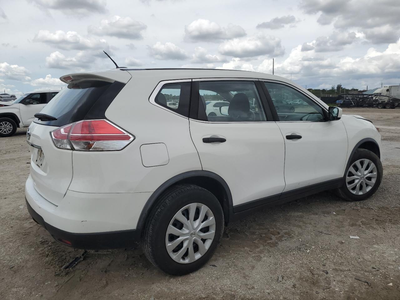 2016 NISSAN ROGUE