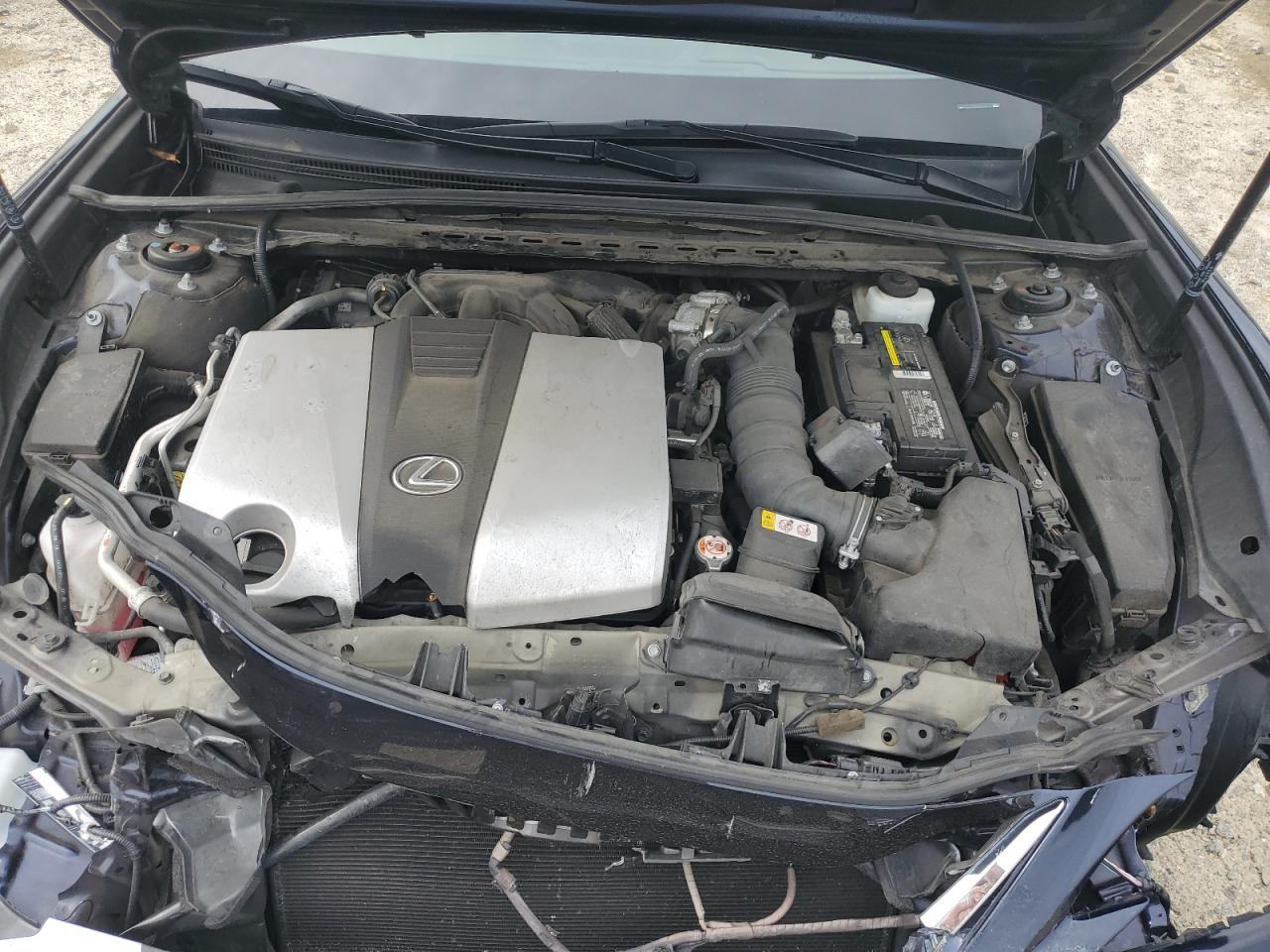 2019 LEXUS Es