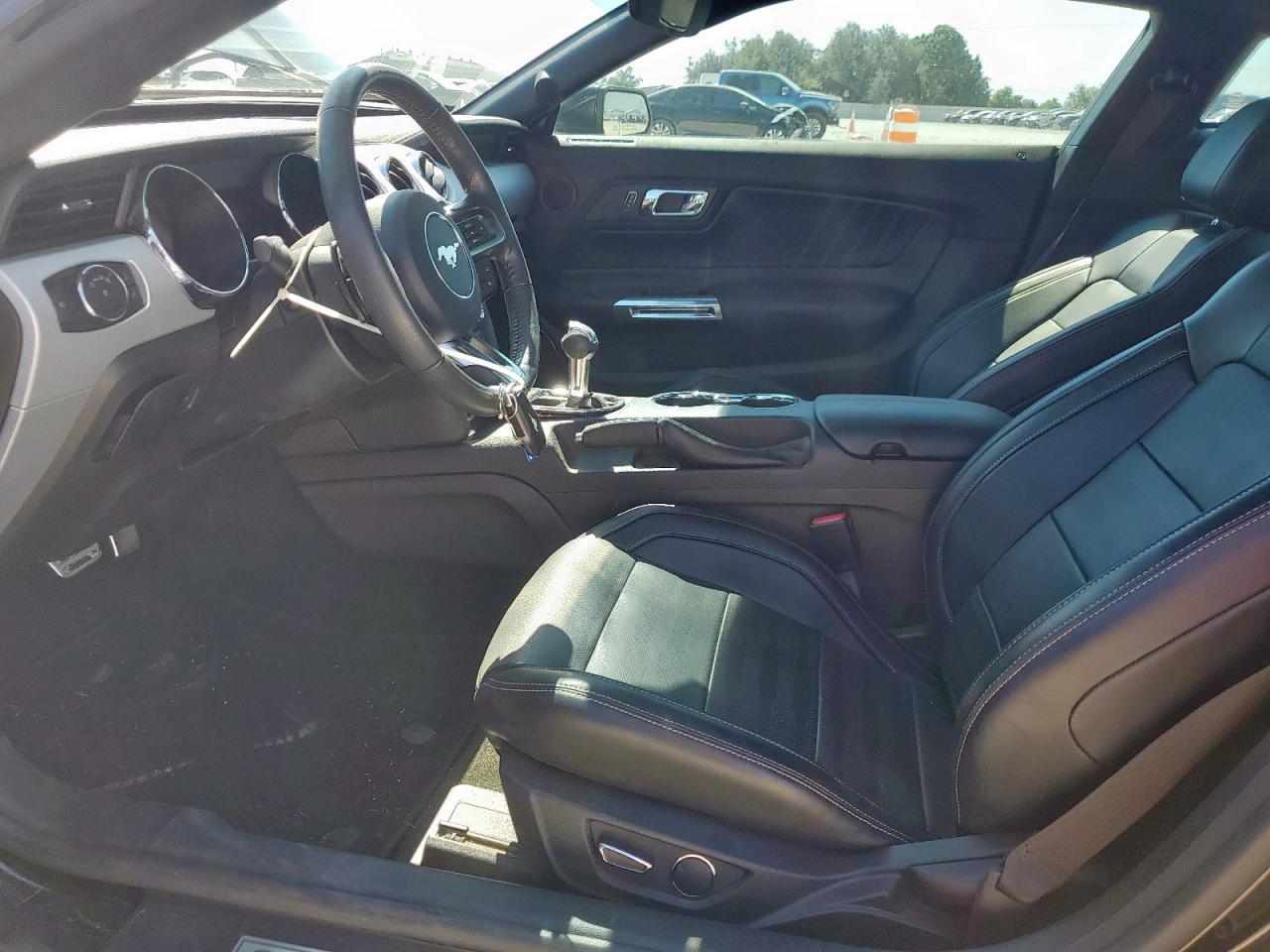2017 FORD MUSTANG