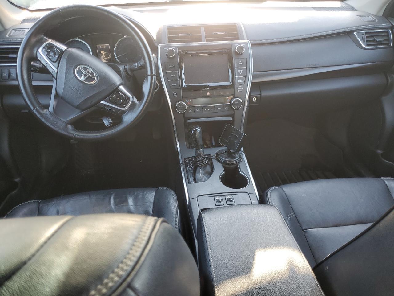 2016 TOYOTA CAMRY